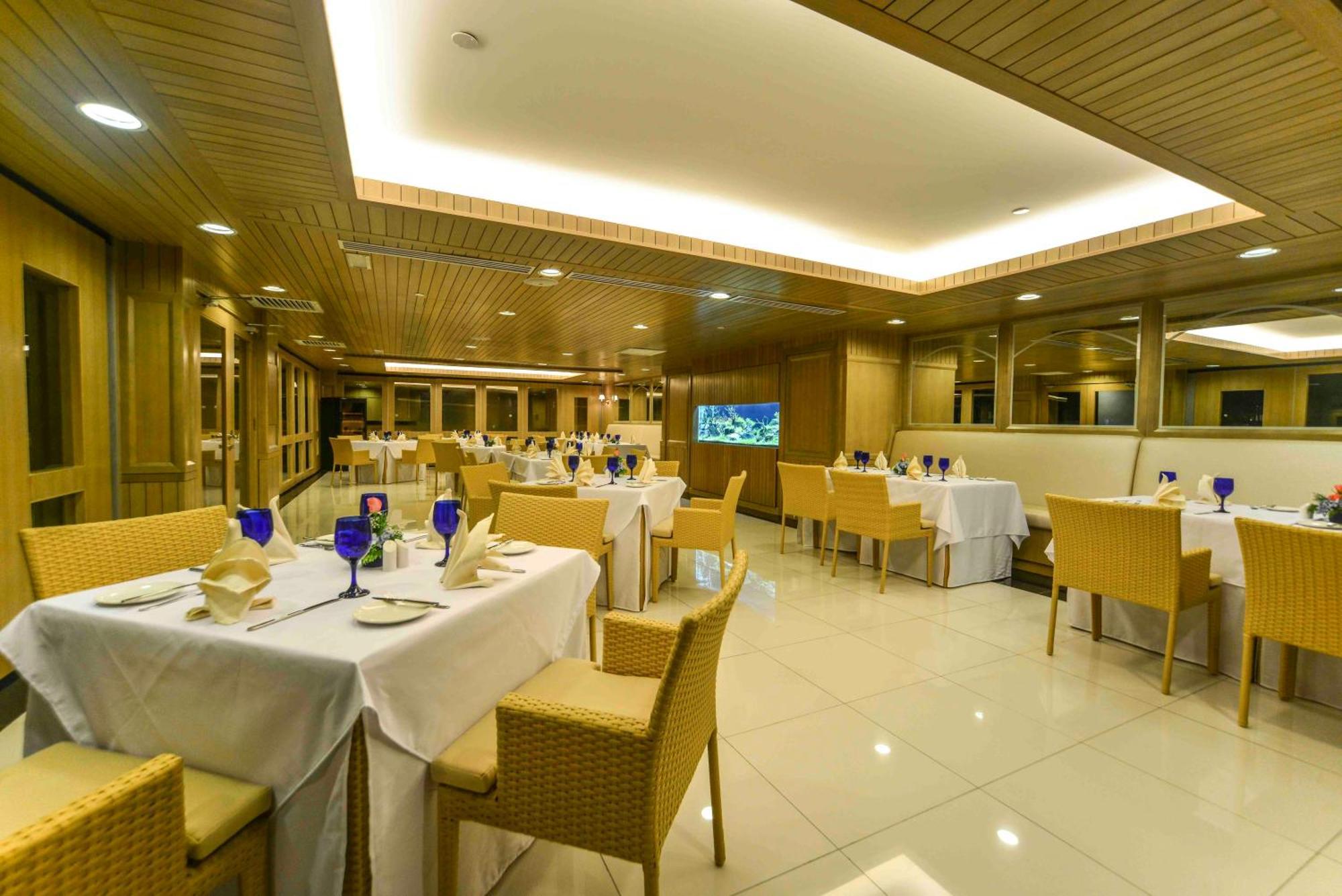 Готель Royale Chulan Penang Джорджтаун Екстер'єр фото